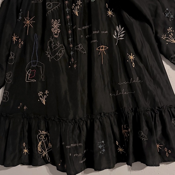 100% SILK Johnny Was  mini dress   Dry Clean Only NWT - Picture 4 of 10